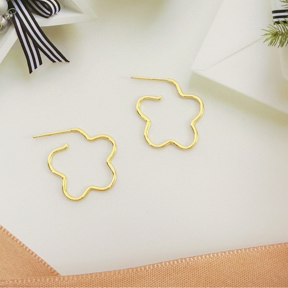 Solid Silver Flower Hoop Stud Earrings-SS038 Gold - Picture 5 of 8
